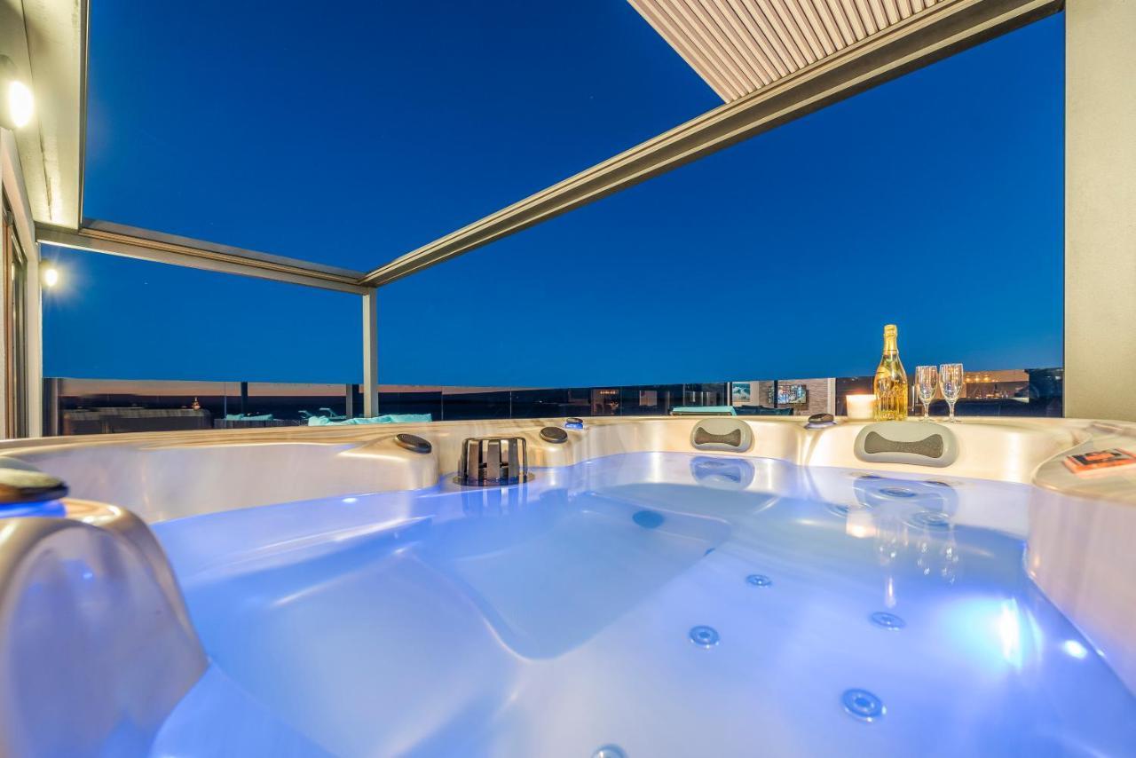 Mediteran Luxury Penthouse With Jacuzzi Mandre Exterior foto